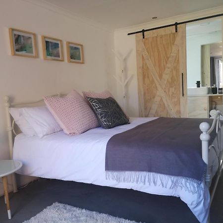 بورت اليزابيث Secure, Private, Queen Room Close To Airport المظهر الخارجي الصورة